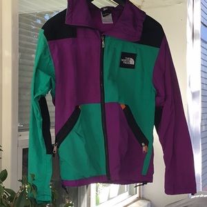 North face zip up windbreaker